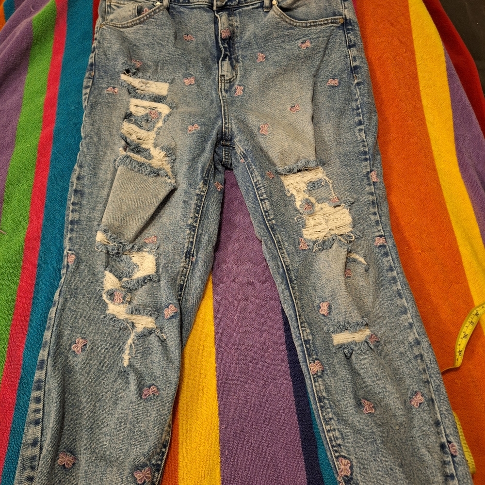 Tinseltown Butterfly Distressed Blue Jeans Size 14 👖🦋